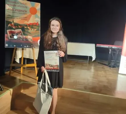 Zosia Warzocha z nagrodą w wojewódzkim konkursie „Atlas Wyobraźni”