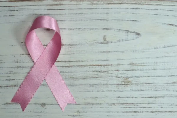 Różowy Październik w Rogowie: bezpłatne badania mammograficzne i konsultacje NFZ